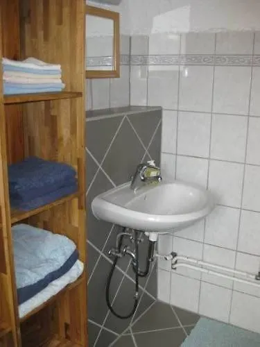 Gutzeit Apartman *